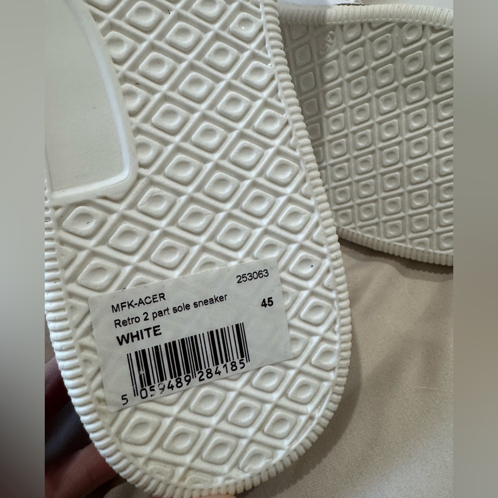 Ted BakerACER sneaker size 12 - Picture 6 of 9